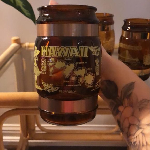 Vintage Glass souvenir mugs - Picture 7 of 8